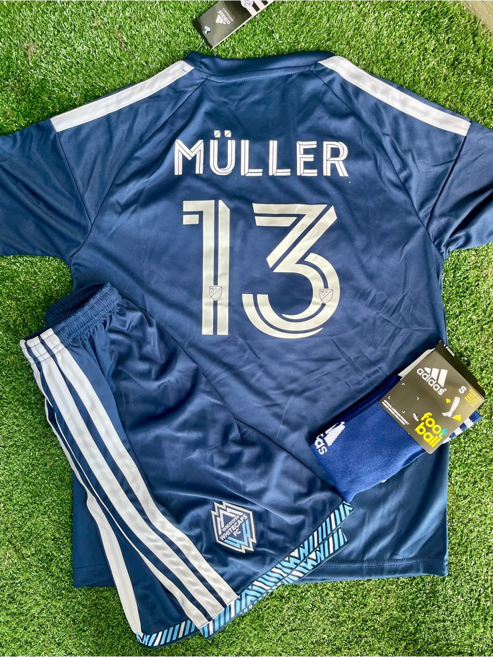 Whitecaps 25/26 away Coastal Jersey. Brand new fan jersey with tags – Muller 13